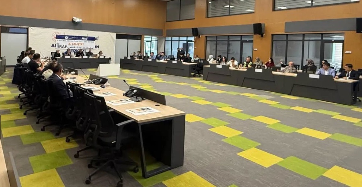 Erzincan'da 2. Dönem İRAP kapsamında deprem riskine yönelik çalıştay yapıldı