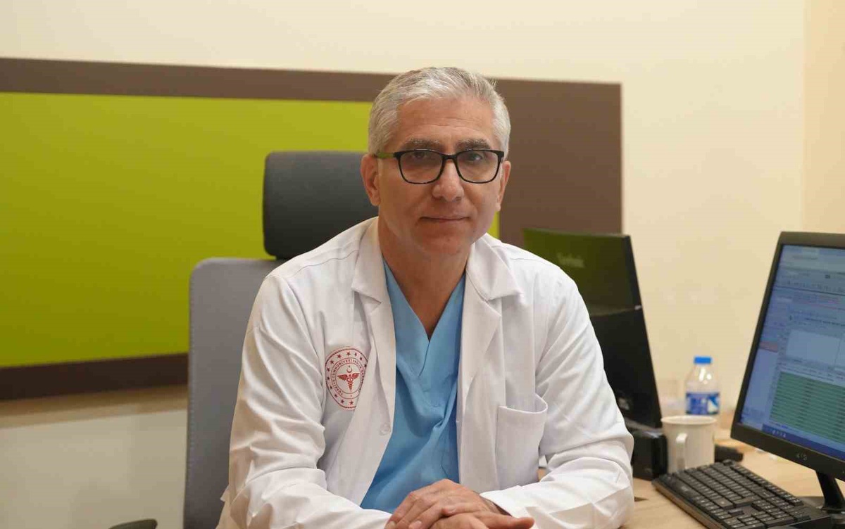 Erzurum'da Dr. Şentürk, her 8 kadından birinin meme kanseri riski taşıdığını söyledi