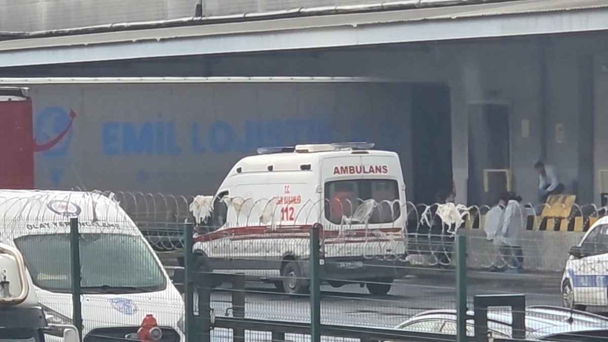 Esenyurt'ta TIR'ın geri manevrası 61 yaşındaki TIR şoförünün ölümüne neden oldu