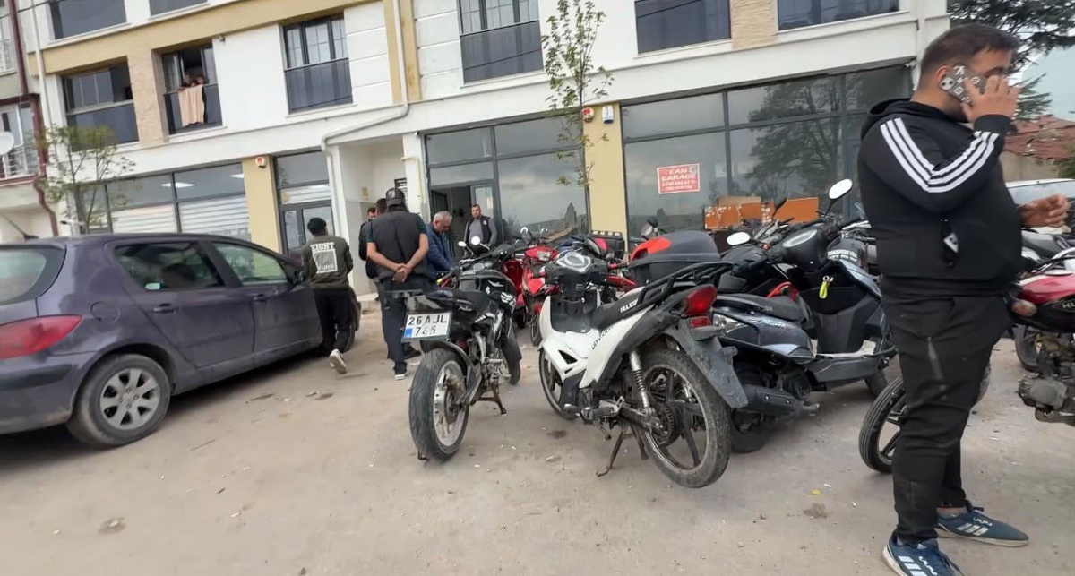 Eskişehir'de çalınan motosiklet, takip cihazı sayesinde tamir dükkanında bulundu