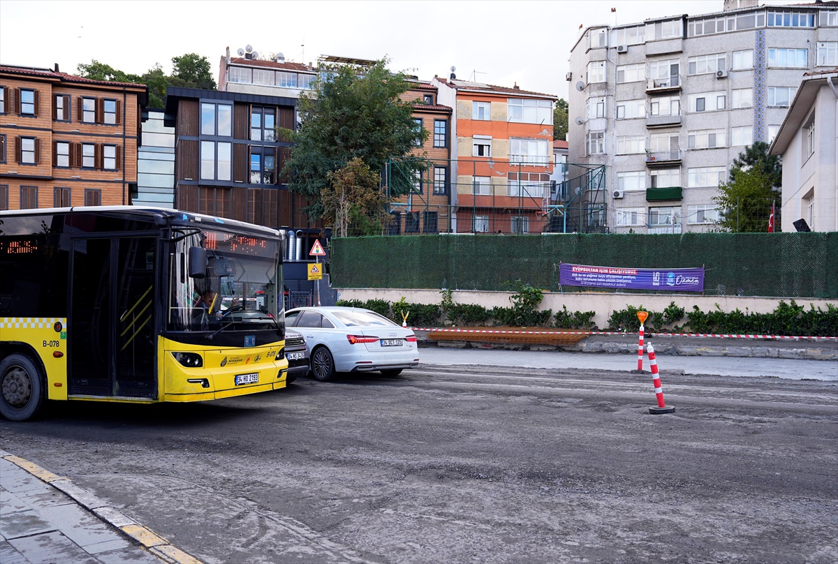 Eyüpsultan'da İSKİ çalışması trafik yoğunluğuna neden oldu, sürücüler tepki gösterdi