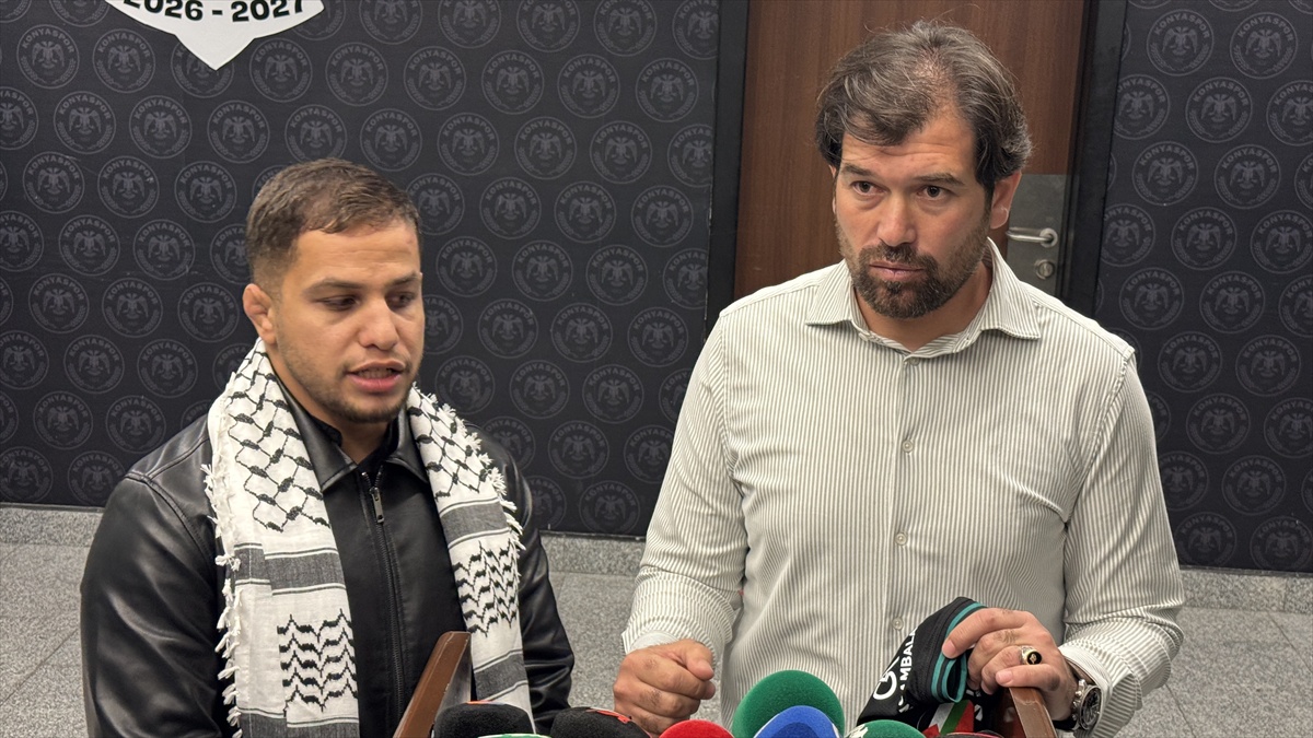 Filistin Milli Takımı Teknik Direktörü Halil, Konyaspor maçında atmosferi anlattı.