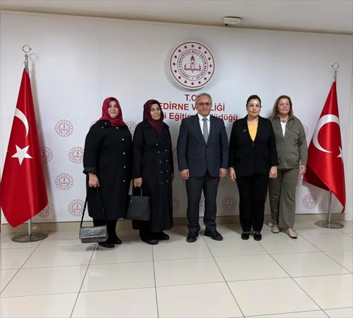 KADEM Edirne heyeti, İl Milli Eğitim Müdürü Alireisoğlu'nu ziyaret etti