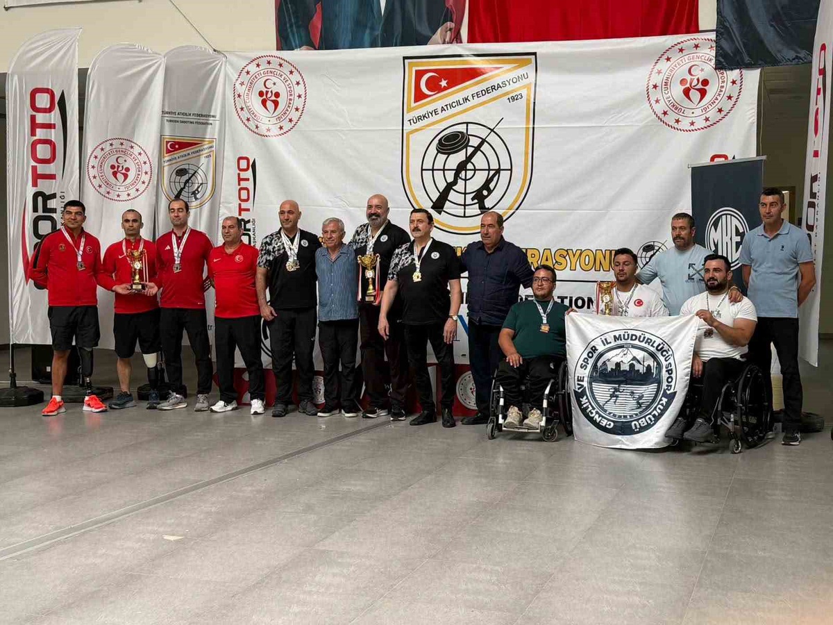Kayseri GSİM sporcuları Mersin'deki Para Atıcılık Kupası'nda 1 altın, 2 gümüş aldı