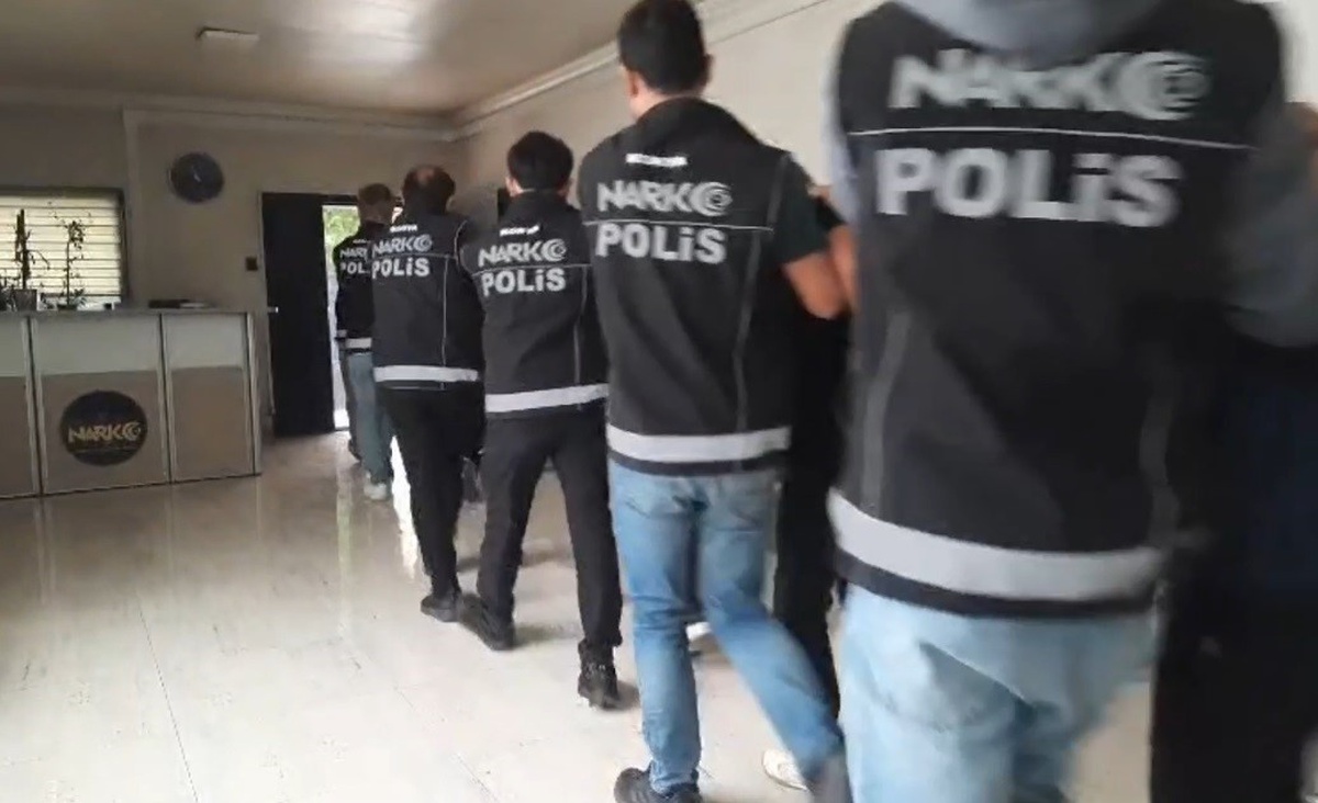 Konya'da narkotik ekiplerinin operasyonlarında 8 şüpheli gözaltına alındı