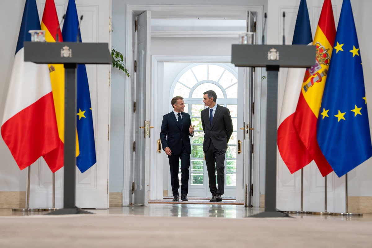 Macron, İngiltere'nin AB'ye dönüşünü destekledi ve 'Tekrar hoş geldiniz' dedi