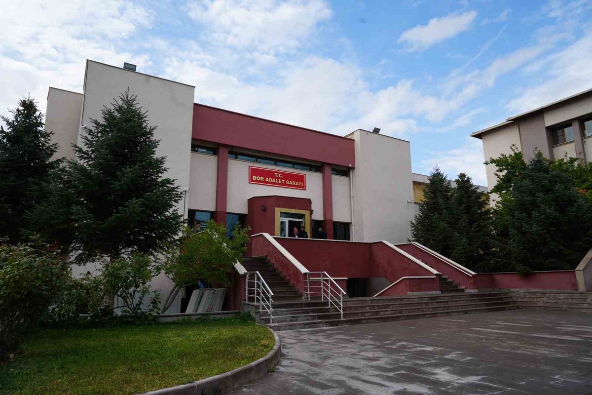 Niğde Bor'da çocuk işçinin ölümü davasında iki sanığa hapis, birine beraat verildi