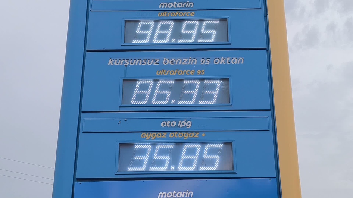 Osmaniye Kadirli’de çiftçi akaryakıt zammına tepki gösterdi, fıstığa mazot alamıyor