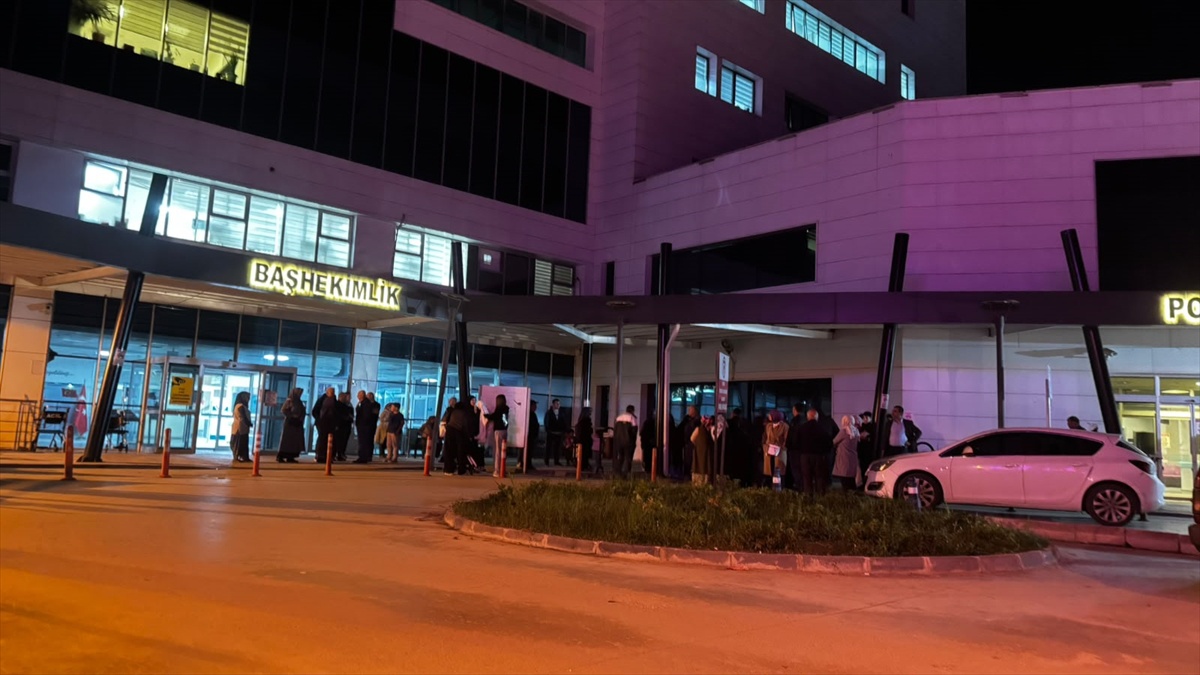 Sinop Boyabat'ta traktör yıkarken elektrik akımına kapılan genç yaşamını yitirdi