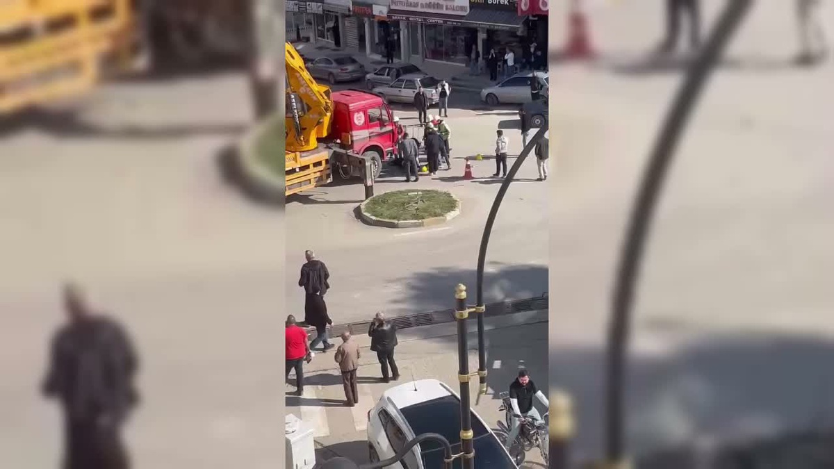 Sinop Boyabat'ta vinçten kopan elektrik direği işçiye düştü, 57 yaşındaki işçi öldü