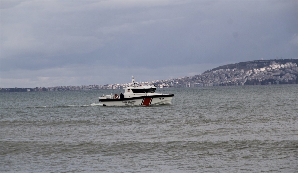 Sinop'ta denizde kaybolan polis memuru için 1 helikopter ve dalgıçlarla arama sürüyor