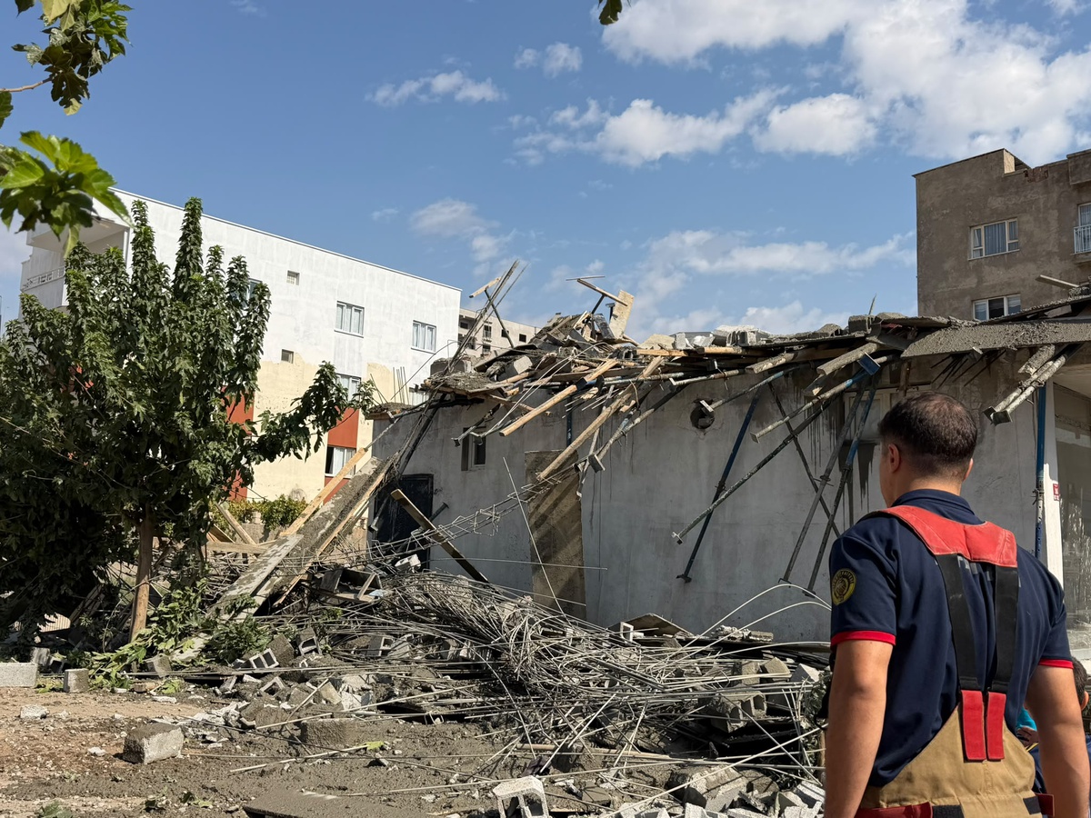 Şırnak Cizre'de ikinci kat beton dökümünde çökme oldu, 5 kişi yaralandı