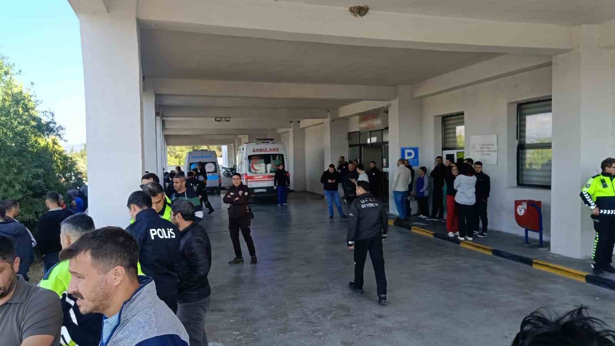 Soma'da madendeki göçükte 2 işçi kurtarıldı, 5 işçiye ulaşılmaya çalışılıyor