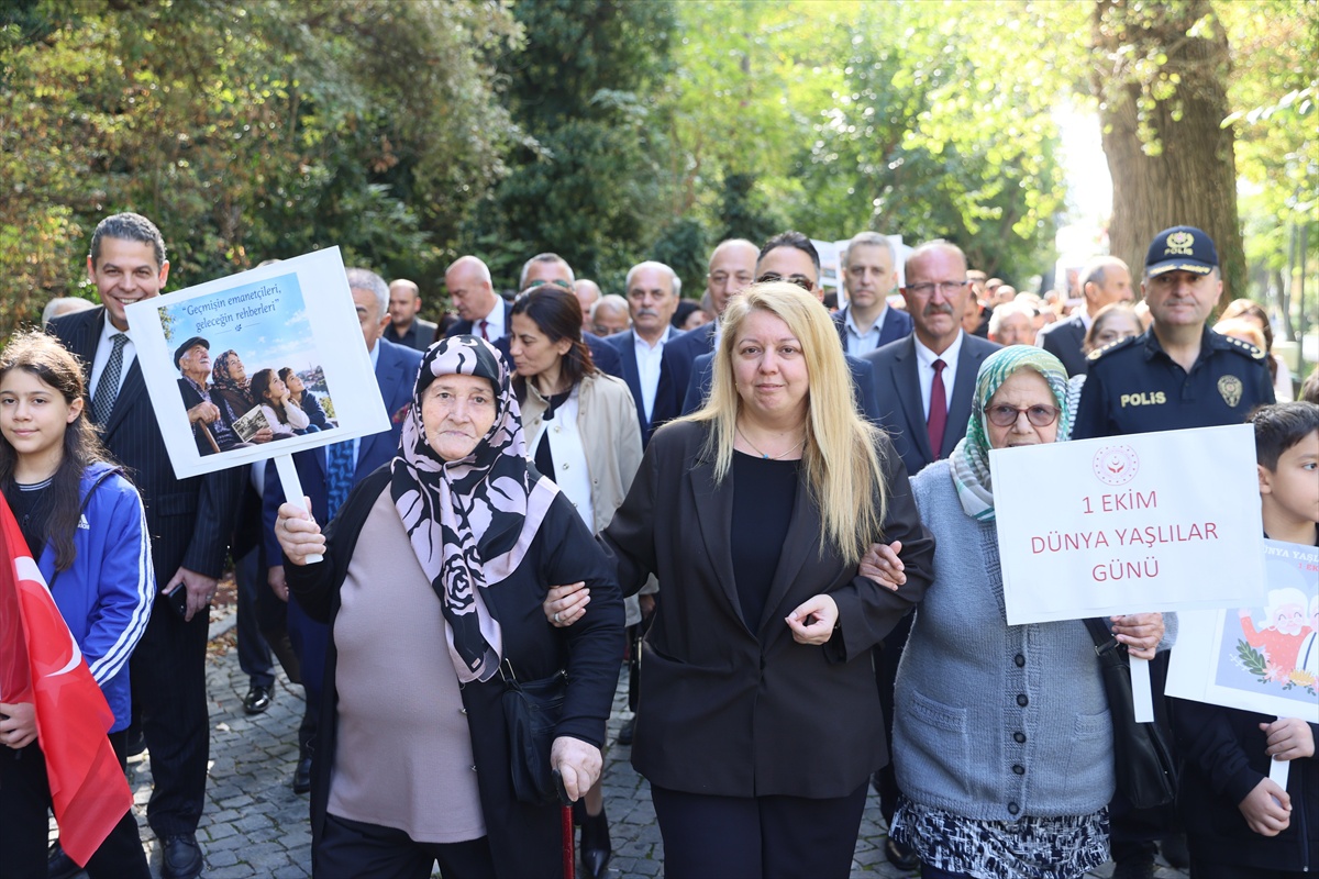 Yaşlılar Günü'nde Edirne, Kırklareli ve Tekirdağ'da yürüyüş düzenlendi