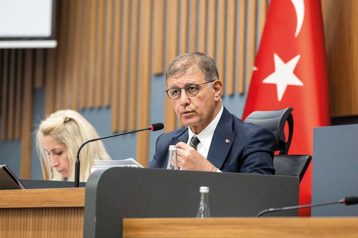 AK Parti'ye geçeceği iddia edilen Cemil Tugay’dan yeni hamle! ADD üyeliğini de sonlandırdı