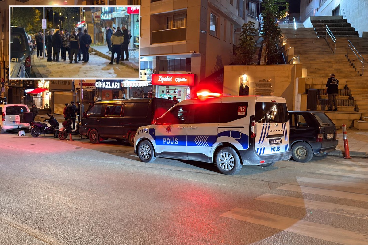 Kız arkadaşına sarılan gence dehşeti yaşattı: Hiç acımadan bıçakladı