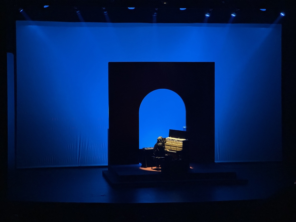 Büşra Kayıkçı, İstanbul Kültür Yolu Festivali kapsamında AKM'de konser verdi.