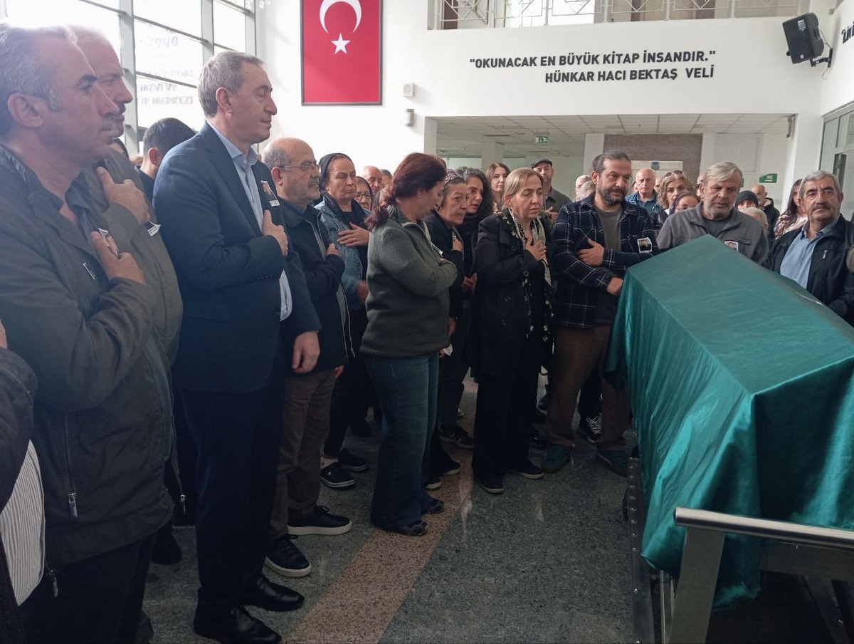 DEM Parti Eş Genel Başkanı Bakırhan, Dursun Altun için başsağlığı mesajı yayımladı.