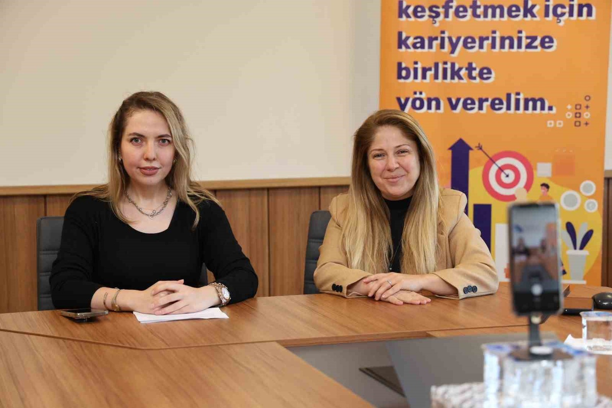 Düzce Üniversitesi Kariyer Merkezi, öğrenci ve mezunlara yönelik yayın gerçekleştirdi