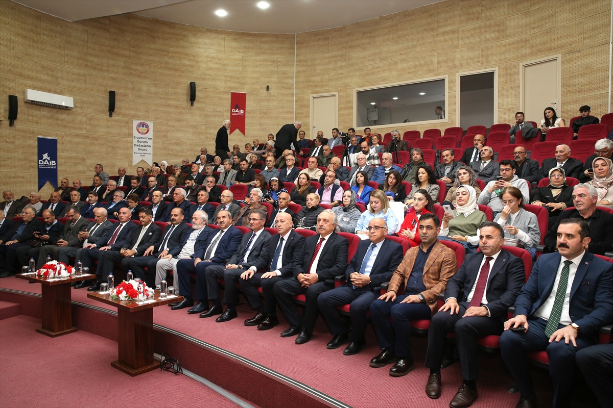 Erzurum'da düzenlenen toplantıda Zengezur Koridoru'nun bölgeye katkıları konuşuldu
