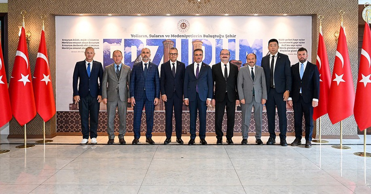 FISU heyeti 2029 Dünya Üniversiteler Kış Oyunları için Erzurum'da ETÜ'yle görüştü