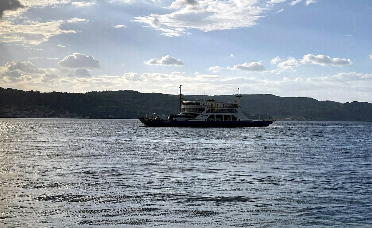 GESTAŞ, hava nedeniyle yarın Gökçeada ve Bozcaada'ya bazı seferleri iptal etti.