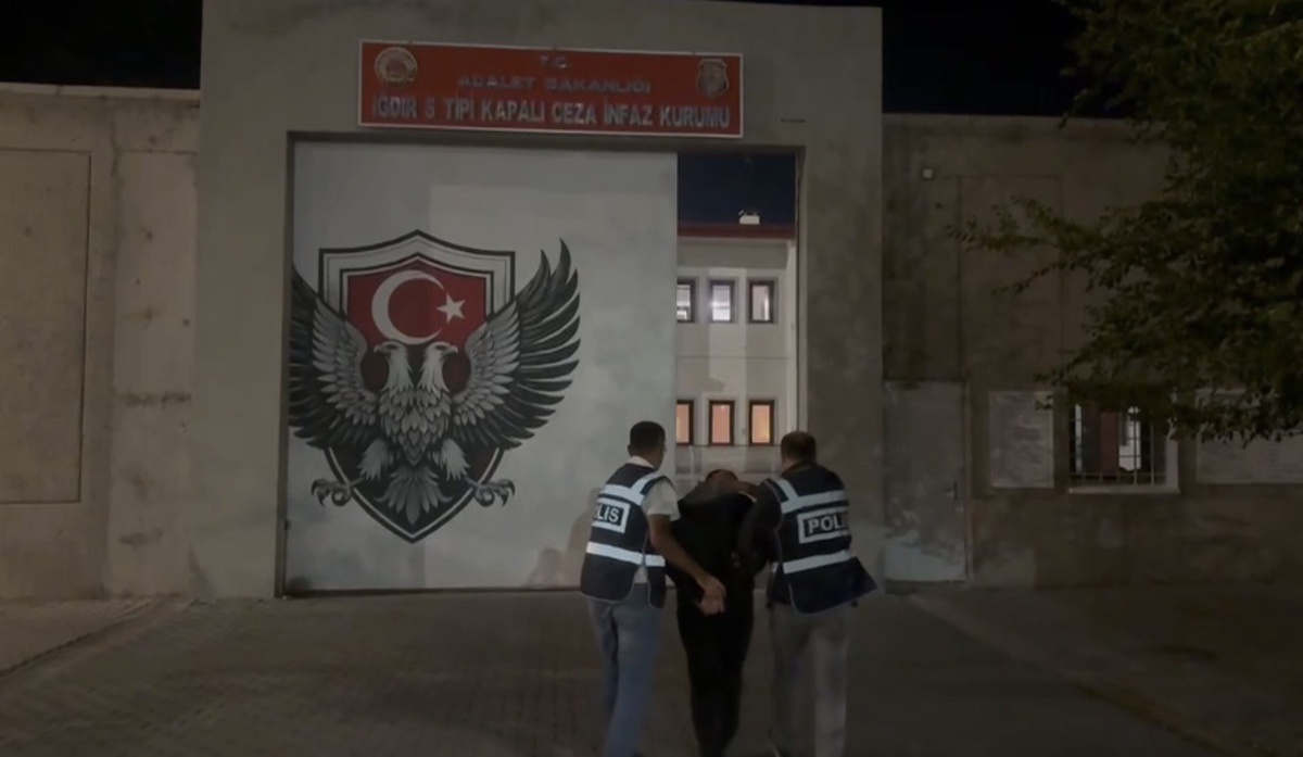 Iğdır'da hırsızlıktan 20 yıl 10 ay 20 gün hapis cezası bulunan hükümlü yakalandı