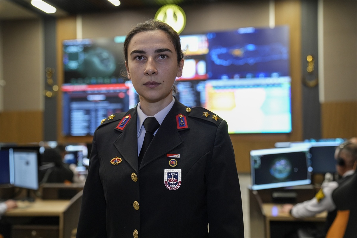 Jandarma, yapay zekayı dertleşme aracı görenleri kişisel veri konusunda uyardı
