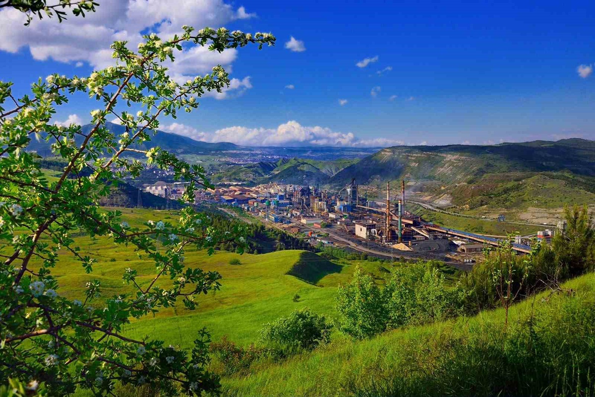 KARDEMİR, yaklaşık 3 milyar 956 milyon liralık yatırımla 120,5 MWp güçte GES kuracak