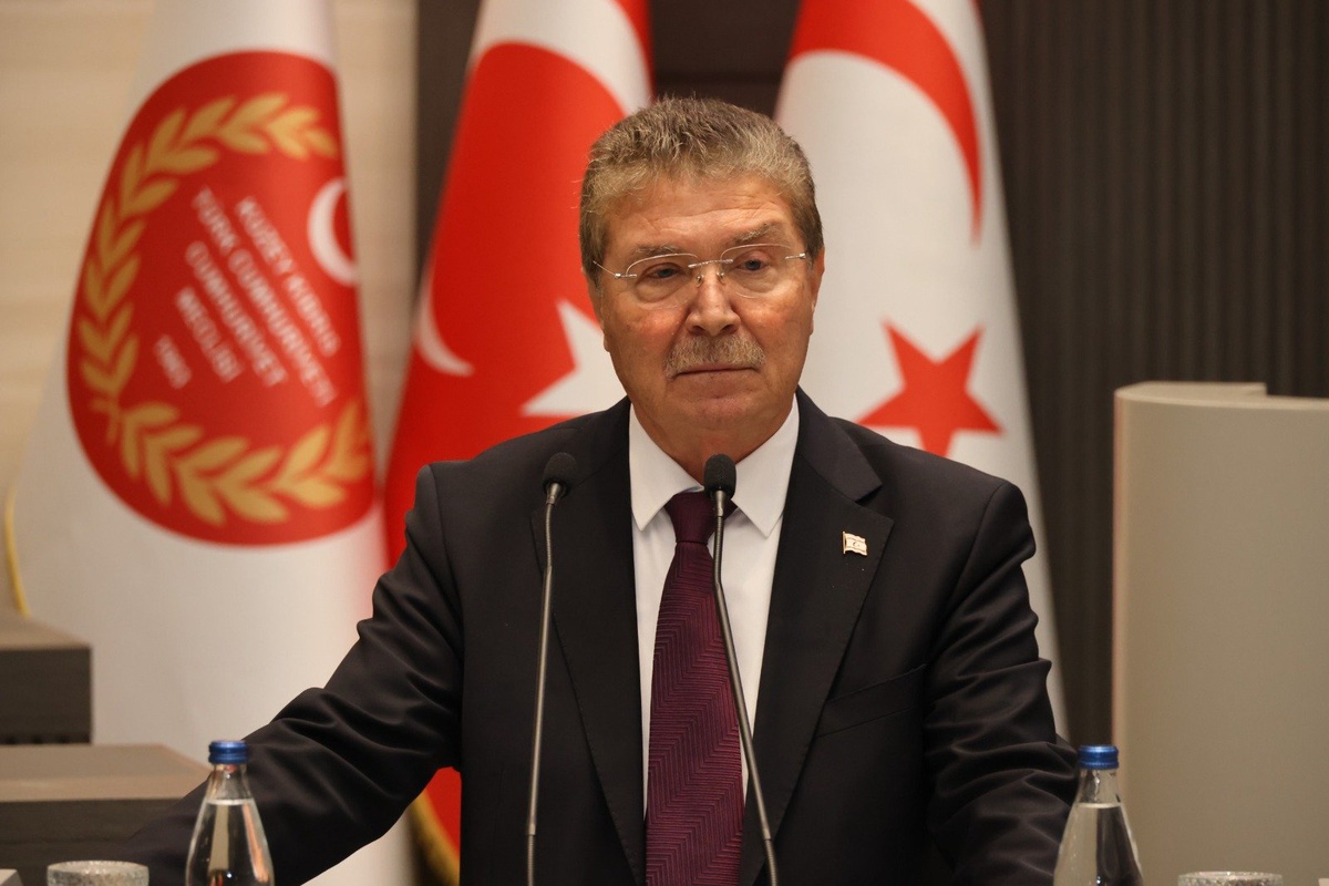 KKTC Başbakanı Üstel, Rum ve Yunan'a tepki gösterdi, Türkiye garantisini savundu