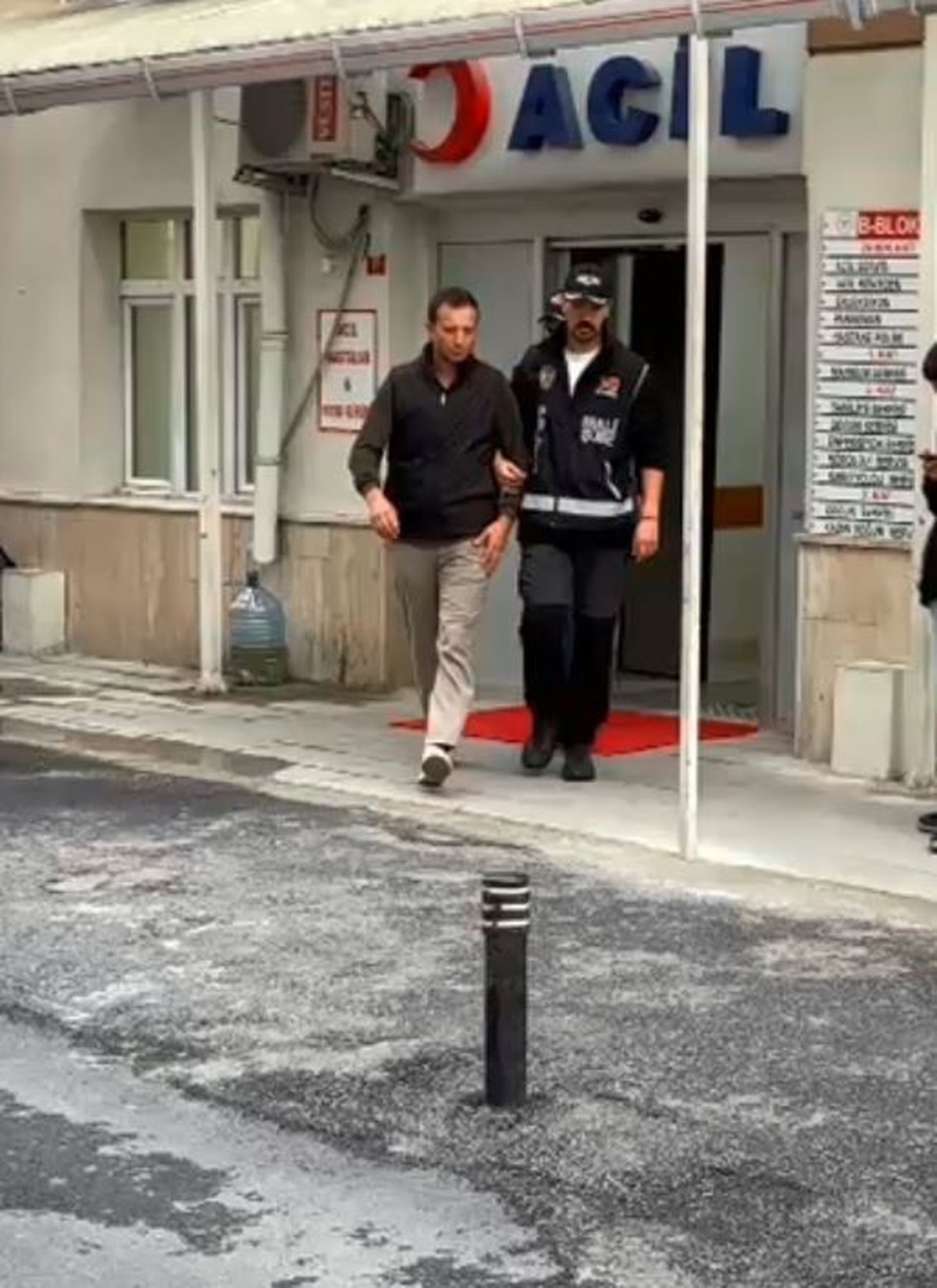 MHK soruşturmasında gözaltına alınan Süper Lig hakemi Yasin Kol İstanbul'a getirildi