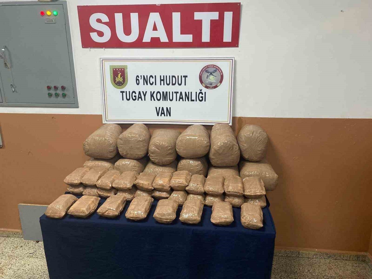 MSB, Van hudut hattında 516 bin 727 gram uyuşturucu madde ele geçirildiğini bildirdi