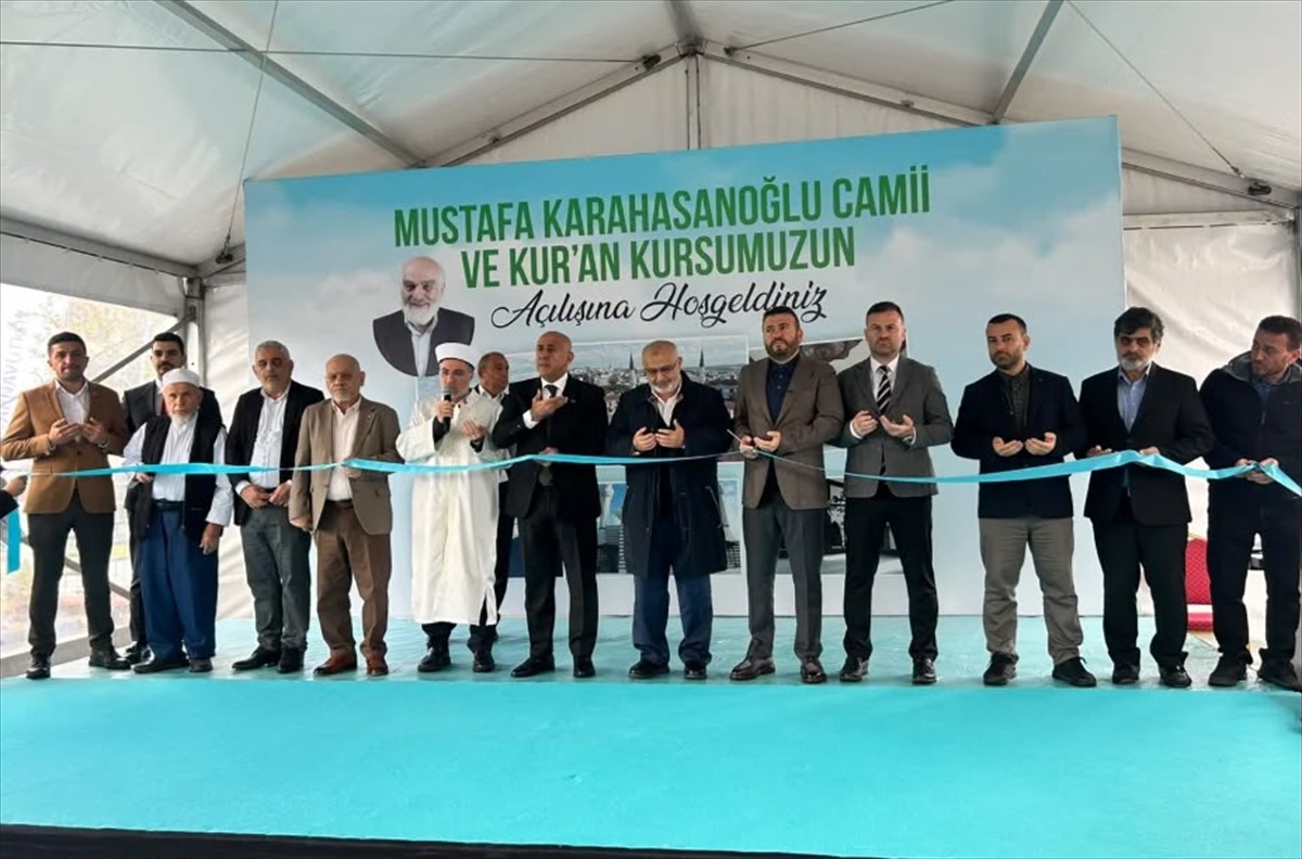 Mustafa Karahasanoğlu'nun adını taşıyan cami ve Kur'an kursu Arnavutköy'de açıldı
