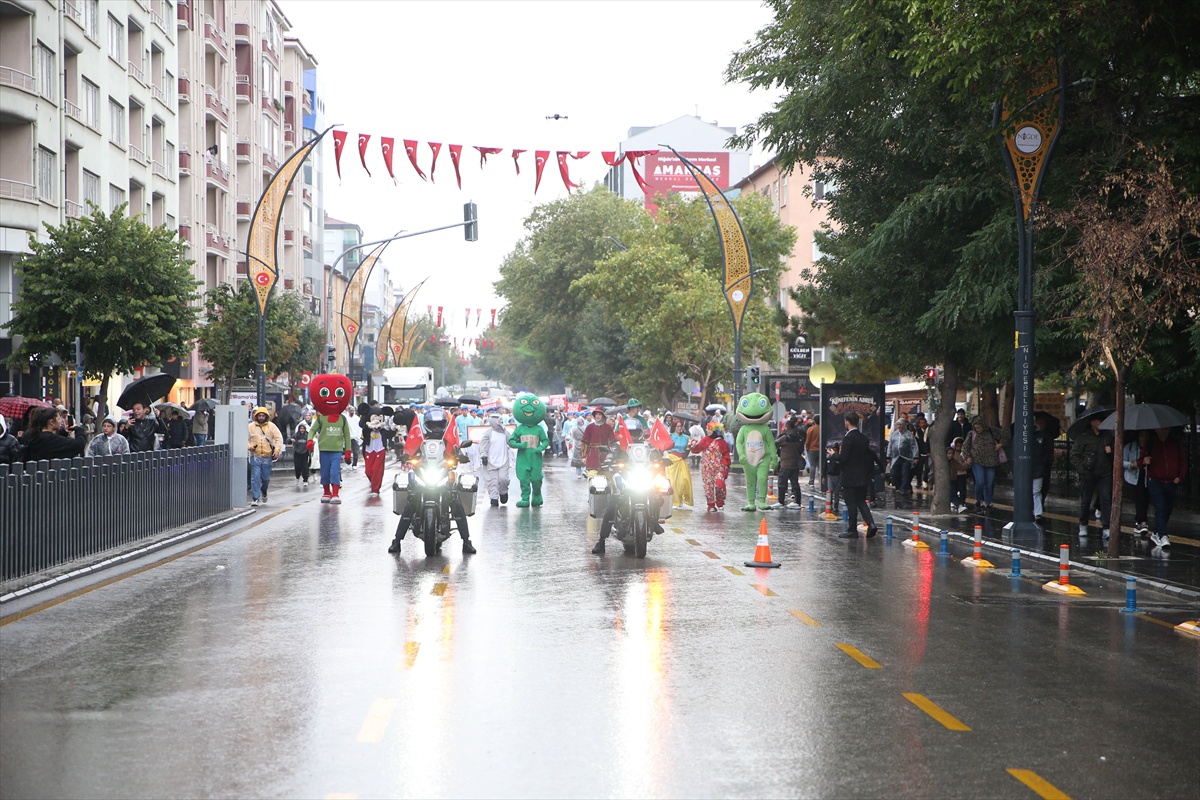 Niğde'de 6. Gastronomi Festivali 10 ülkeden 400'e yakın şefi ağırlıyor