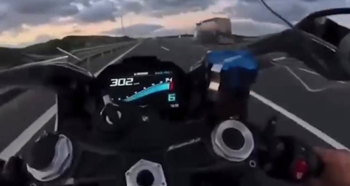Tek tekerde 302 km hızı sosyal medyada paylaştı! Pendik'teki sürücüye 331 bin lira ceza