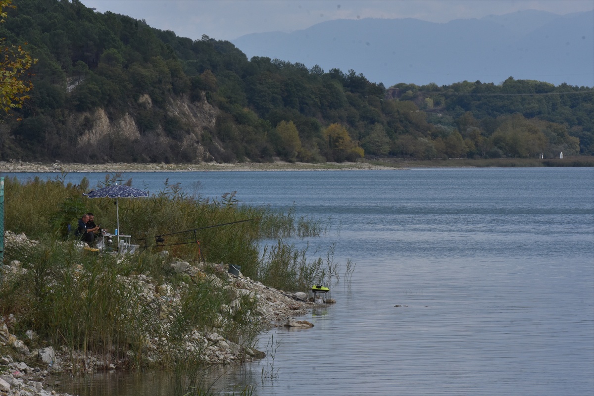 Sakarya'daki sağanak sonrası Sapanca Gölü'nde su seviyesi 75 santimetre yükseldi