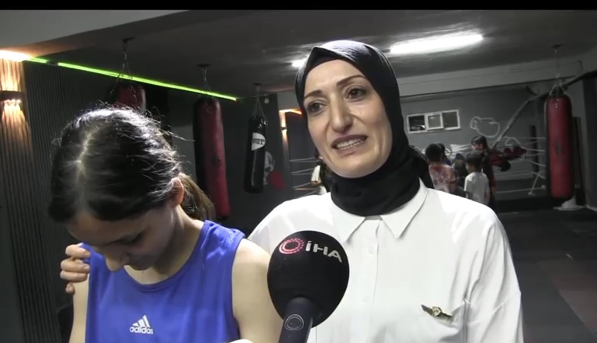 Siirtli boksör Hiranur Yıldız, Türkiye şampiyonu olup milli takıma seçildi