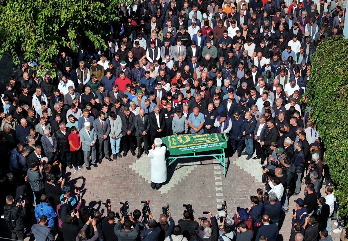 Soma'daki göçükte ölen Kerim Ören Kırkağaç'ta, Halit Ersay Denizli'de defnedildi