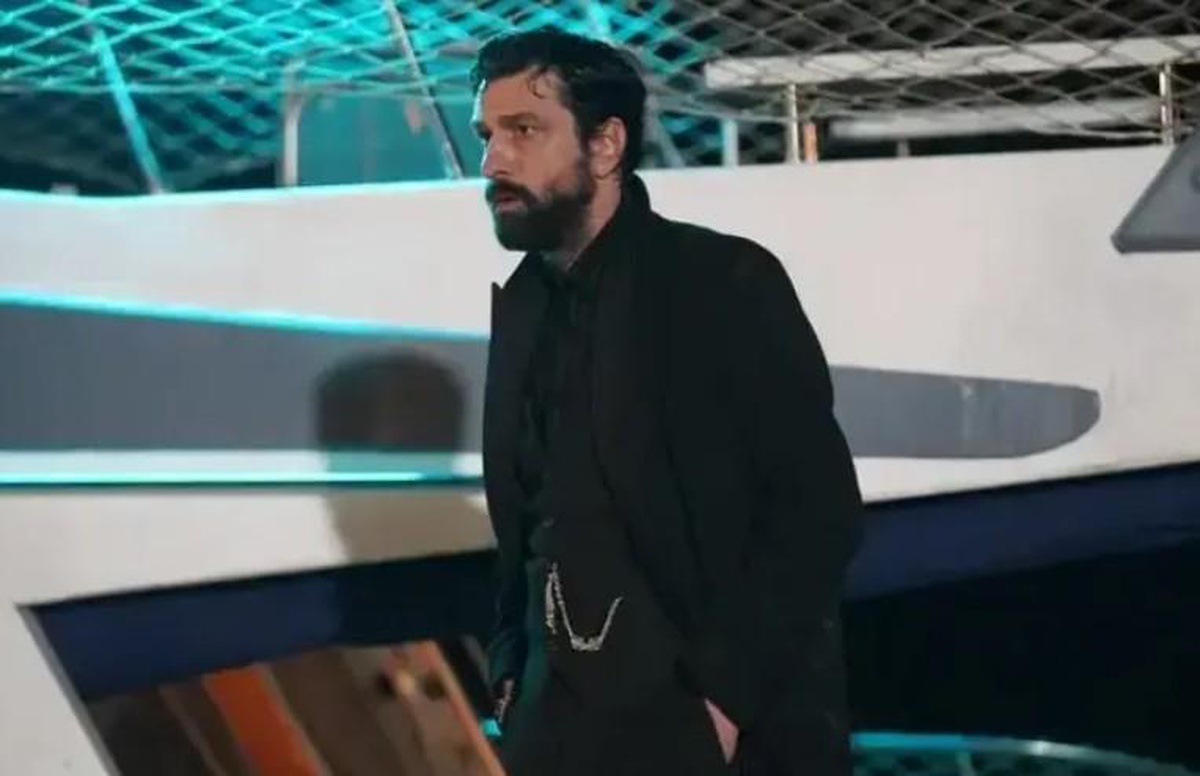 Taşacak Bu Deniz Şerif diziden ayrıldı mı?