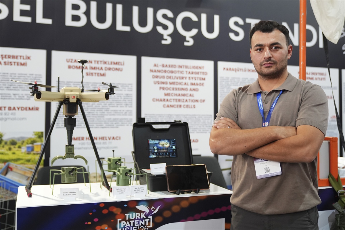 TEKNOFEST Şanlıurfa'da şüpheli paketlere uzaktan müdahale eden bomba dronu sergilendi