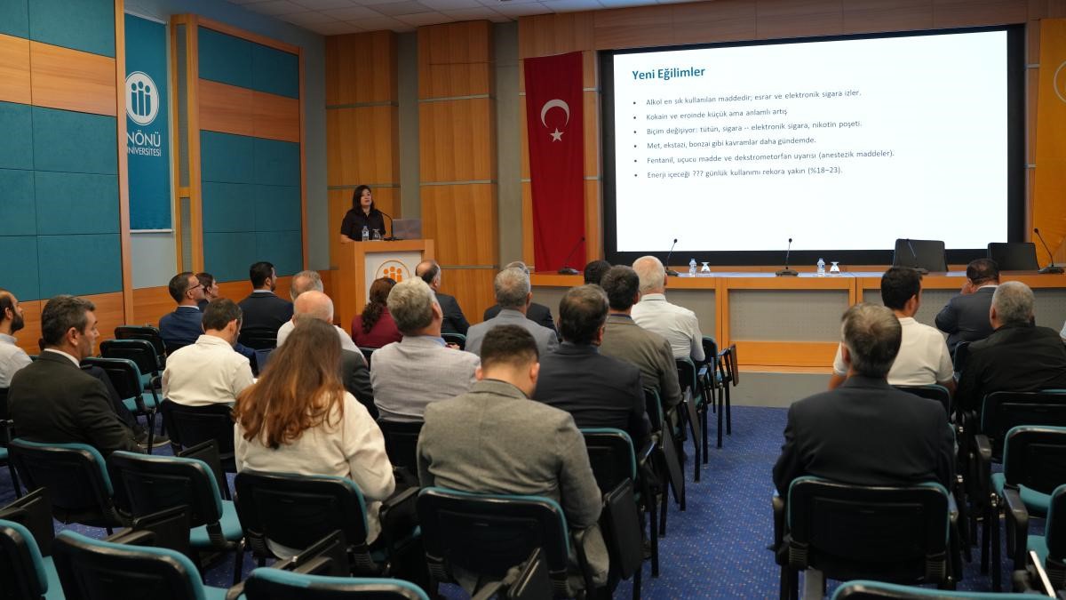 Üniversitede madde kullanan öğrenciye ceza değil tedavi vurgusu yapıldı
