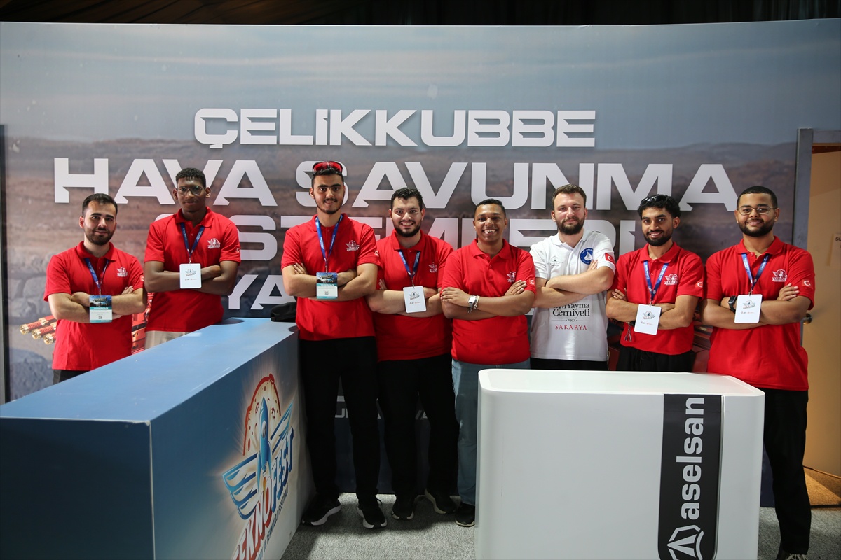 Yabancı uyruklu öğrenciler Şanlıurfa'da Çelik Kubbe yarışmasında şampiyonluk arıyor