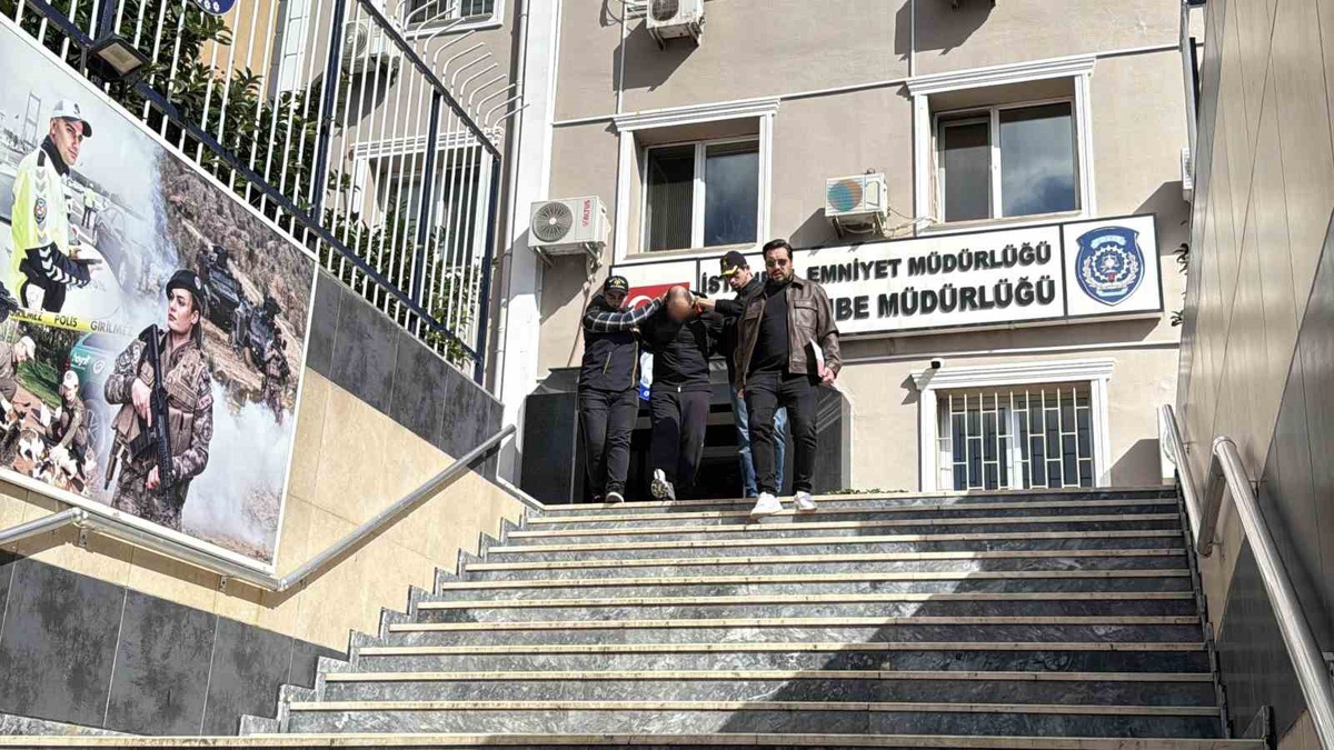 30 yıl kesinleşmiş hapis cezası olan Şenol Ç., Gaziosmanpaşa'da yakalandı.
