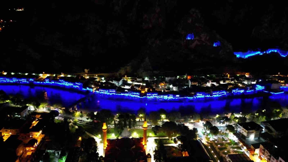 Amasya'daki dünya mirası alanın aydınlatma sistemi 29 bin metrekareyle yenilendi