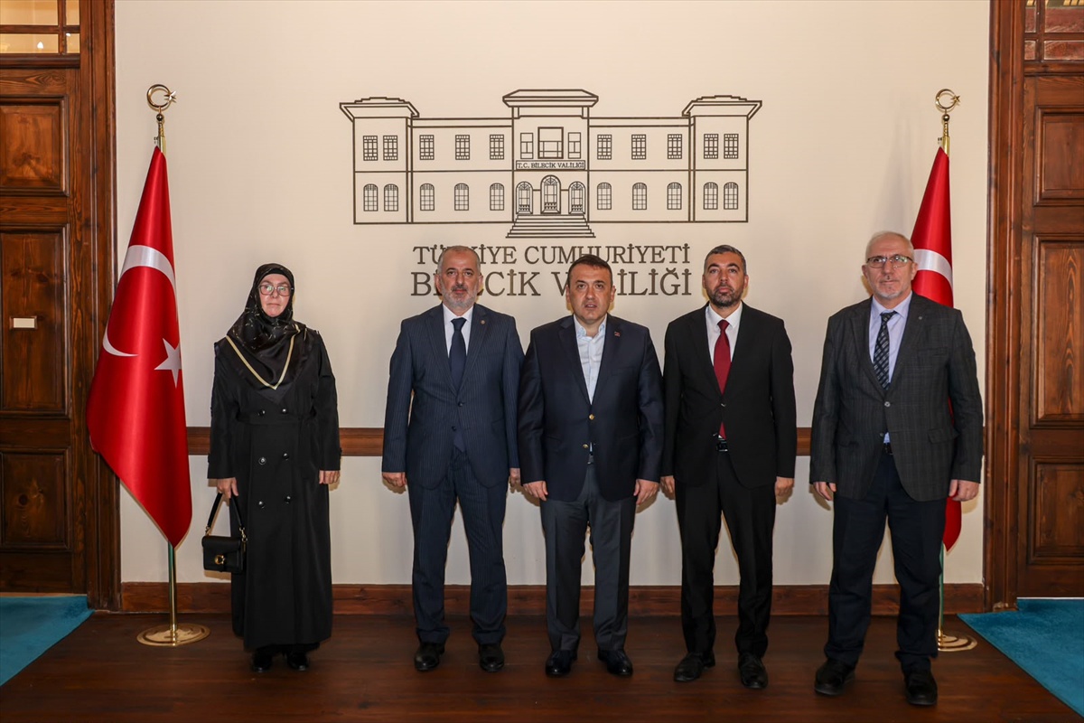 Bilecik Valisi Sözer, müftüyü kabul etti, Gençlik Spor ve Özel İdareyi ziyaret etti