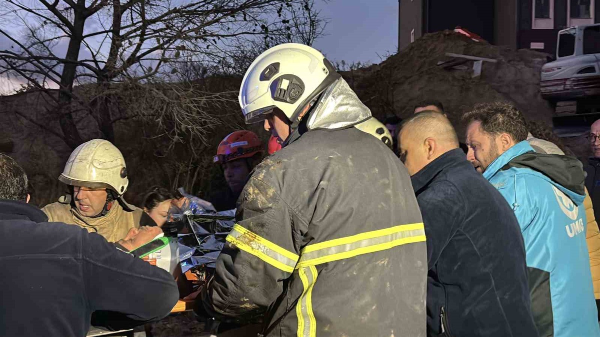 ÇOMÜ Terzioğlu Yerleşkesi'ndeki inşaatta göçükten 2 işçi kurtarıldı