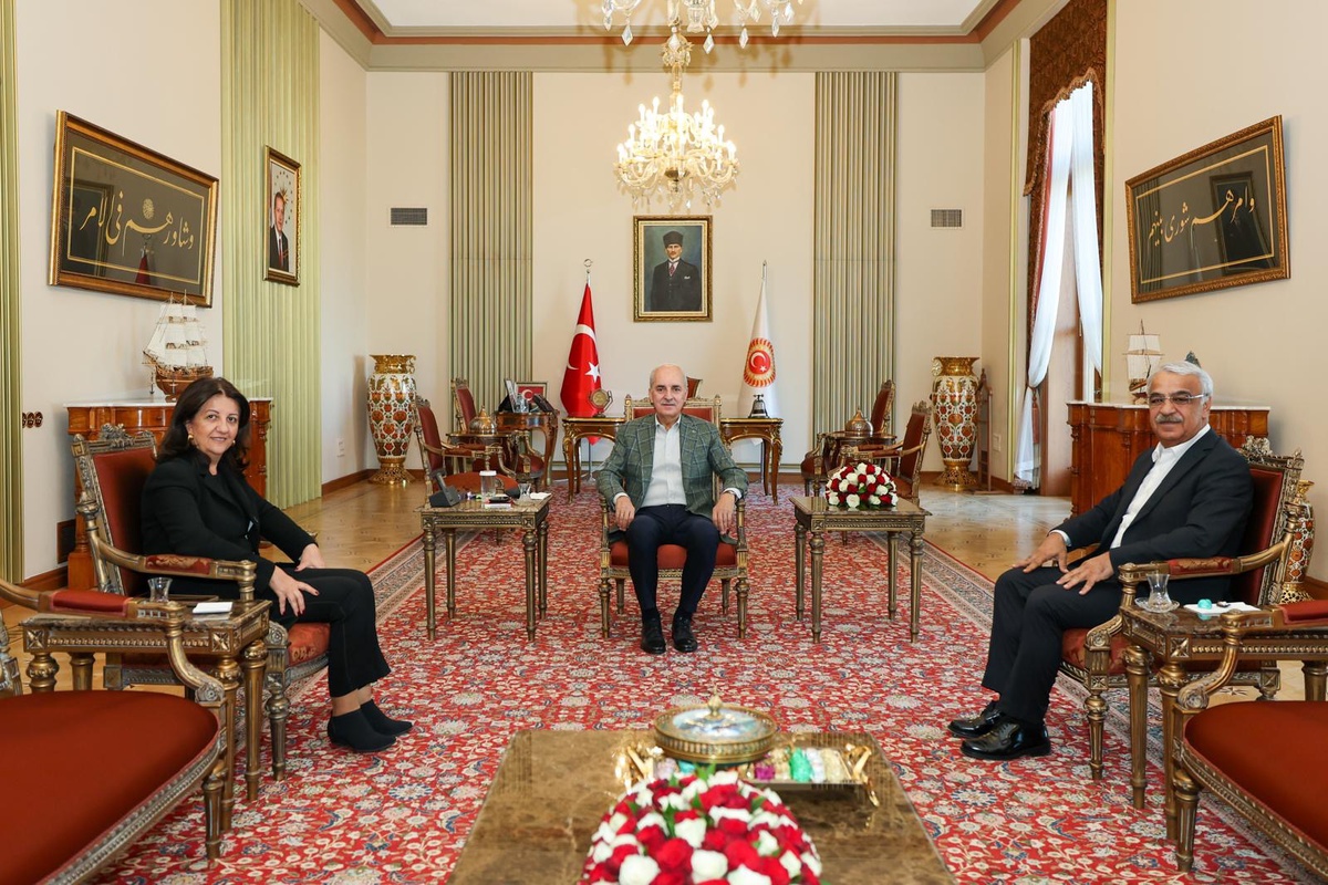DEM Parti İmralı Heyeti, TBMM Başkanı Kurtulmuş ile yasal düzenlemeleri ele aldı