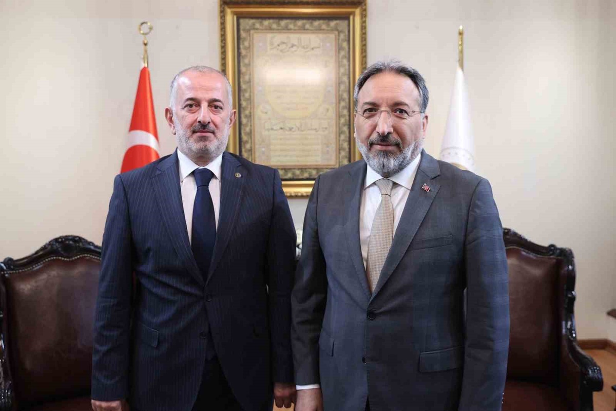 Diyanet İşleri Başkanı Arpaguş, Bilecik Müftüsü Dikmen ile kabul programında buluştu