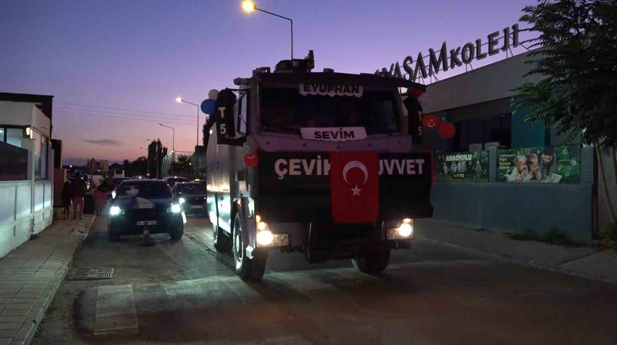 Eskişehir’de sünnet düğünü yapılan şehidin oğluna anlamlı sürpriz