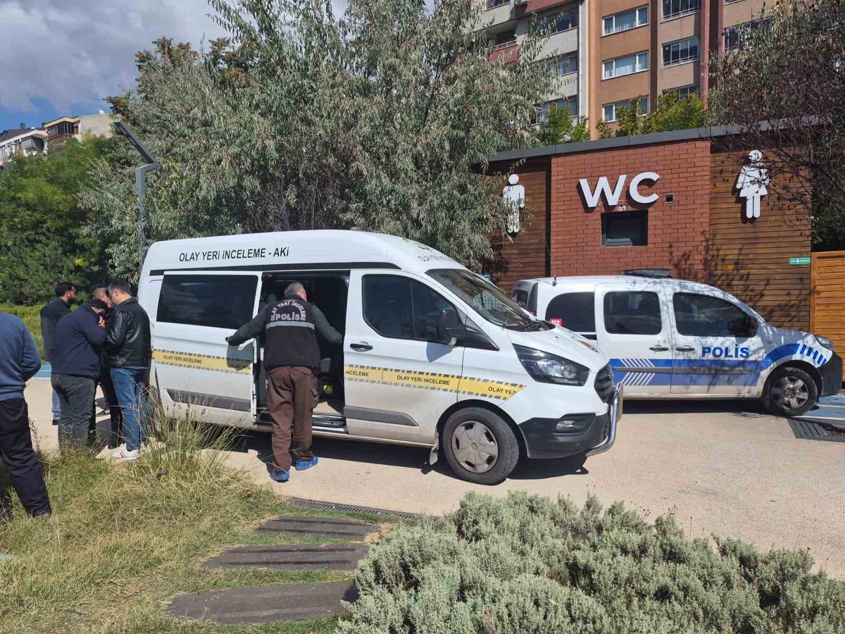 Eskişehir’de tuvalette bir şahıs silahla vurulmuş halde ölü bulundu